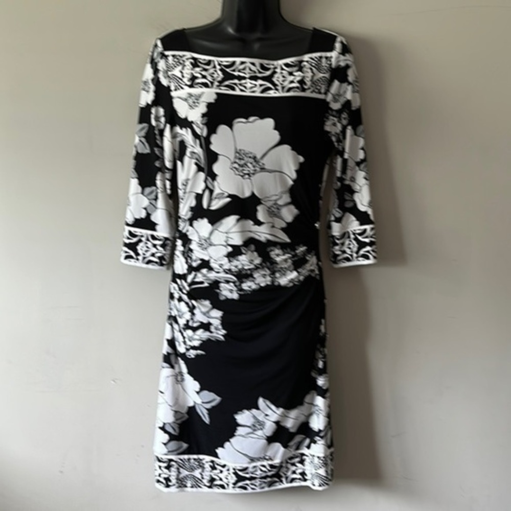 White House Black Market WHBM Black, White floral Swirl Dress Size S